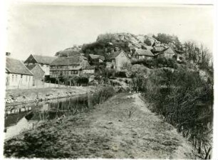 Halberstadt-Langenstein. Ortsteilansicht von Langenstein. Blick gegen die "Altenburg" (Ruine, nach Zerstörung abgetragen)