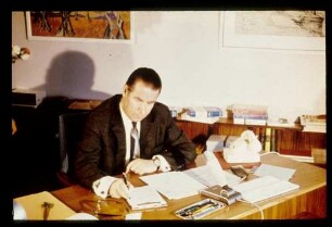 Dr. Gerhard Schröder Aug. 62.