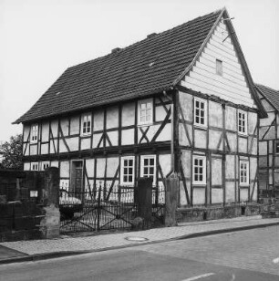 Meinhard, Hauptstraße 33