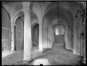 Sankt Blasien Benediktinerkloster - Kolleg Westflügel Mittelpavillion Ansicht Vestibul