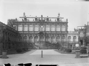Pavillon E & Mathematisch-Physikalischer Salon