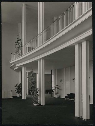 Schauspielhaus, Bochum: Foyer Hochparkett mit Rang-Balkon