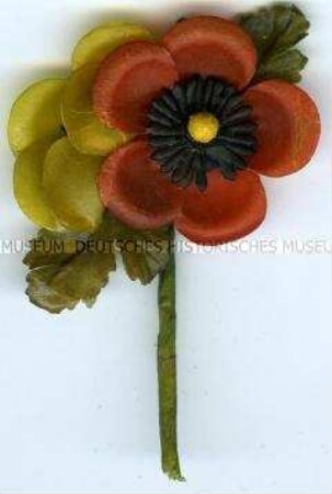 Deutsches Rotes Kreuz, Wiesen- und Feldblumen, Spendenabzeichen zugunsten des Kriegswinterhilfswerks 1942