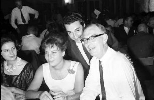 13. Tagung 1963 Medizin; Maikäferrede gehalten von Werner Forßmann: Damen, Graf Lennart Bernadotte