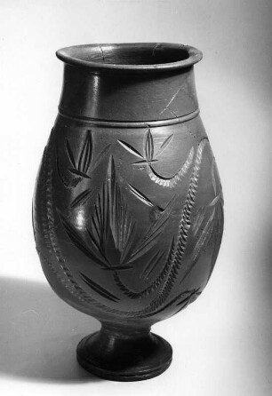 Terra sigillata-Becher : Terra sigillata-Becher. Keramik (0/395). Speyer: Historisches Museum der Pfalz mit Weinmuseum