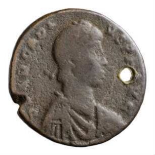Münze, Aes 2, 15. Mai 392 - 17. Januar 395 n. Chr.