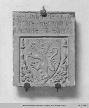 Grabstein für Giovanni di Giovanni da Montevarchi mit dem Familienwappen