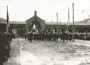 Die Beisetzung des Reichspräsidenten Ebert in Heidelberg am 5. März 1925 (Aufbahrung auf dem Bahnhofsplatz)