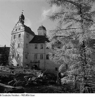 Lauenstein. Schloß (begonnen 1301/1400), Ostseite