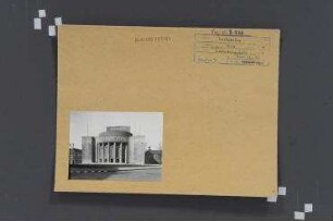 Volksbühne, Straßenansicht. Berlin, Mitte, Rosa-Luxemburg-Platz