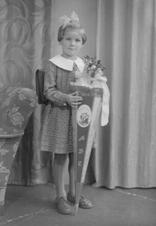 Schulanfängerin aus der Familie V.
