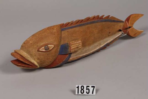 Malanggan animal figure (fish)