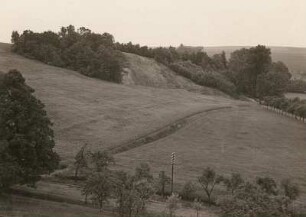 Lommatzscher Pflege. Jahnatal oberhalb Ostrau. Rechtsufrige Sandgrube oberhalb Münchhof. Blick von der Abraumhalde des Kalkwerkes