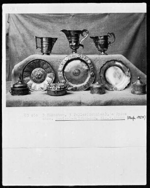 Pyxis