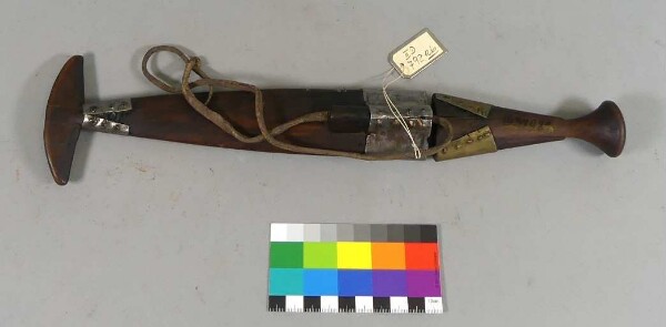 Knife with sheath