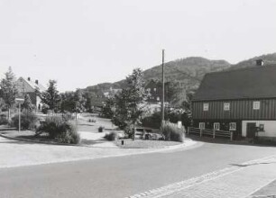 Blick Ecke Hauptstraße zur Lausche (793 m)