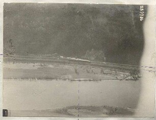 Donau und Bahnstrecke bei Herrnsaal (bei Kelheim; mit gestrich. Linie) (700 m)