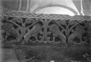 Rückseite mit Ornament