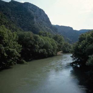 Im Tempel-Tal zwischen Lárissa und Thessaloniki, Piniós-Klamm, 8 km, bei Lykostomion (Wolfslachen)