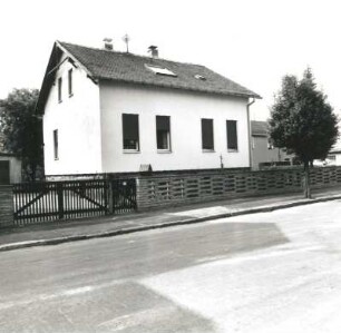 Naunhof, Grimmaer Straße 11. Wohnhaus (E. 19. Jh.)