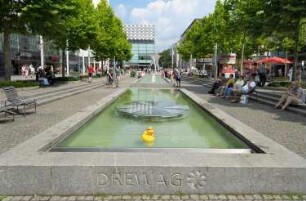 Dresden-Altstadt, Prager Straße. Brunnen und Treppenanlage
