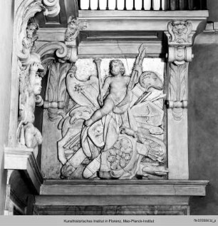 Stuckdekoration mit Putti und Waffenembleme im Salone des Palazzo Orlandini del Beccuto ausgemalt von Pietro Dandini - decorazione di stucco nel salone Palazzo Orlandini del Beccuto affrescato da Pietro Dandini