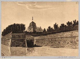 Blatt 23 aus "Dresdens Festungswerke im Jahre 1811" vor der Demolierung: Die Bastion Saturn von Süden, im Hintergrund der Turm des Wilschen Tores (Wilsdruffer Tor, heute Postplatz)