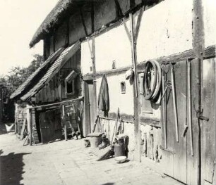 Bauernhof in Gröditz : Bauwesen - Wirtschaftsgebäude und Gehöfte. Ort: Hrodźišćo / Gröditz. Haus (Hofseite)