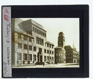 Freiburg im Breisgau, Kollegiengebäude der Universität : Außenansicht