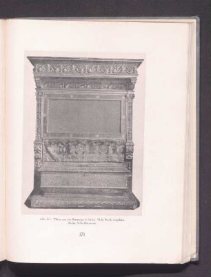 Abb. 111. Thron aus der Synagoge in Siena. Holz, Stuck vergoldet. Berlin, Schloßmuseum.
