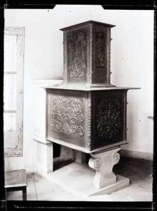 Schloß; Eiserner Ofen von 1726