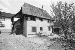 Sanierung des Firstsäulenhauses aus dem 15. Jahrhundert in der Friedrichstraße 12 in Grötzingen durch Architekt Dipl.-Ing. Albrecht Oeter