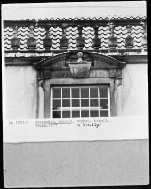 Gekröpfter Giebel