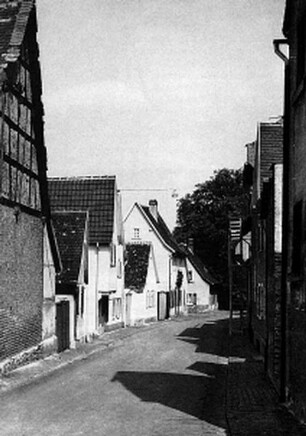 Hattersheim, Gesamtanlage Erbsengasse/Hauptstraße (Sarceller Straße)