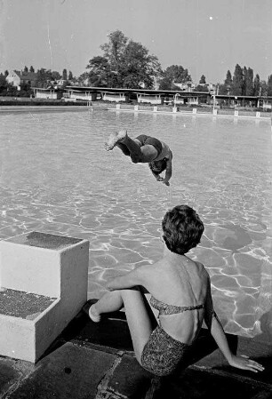 Beginn der Freibadsaison.