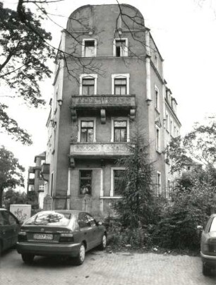 Dresden-Trachau, Am Trachauer Bahnhof 3. Wohnhaus (um 1900). Eckansicht