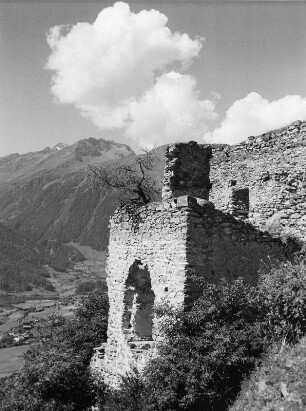 Virgen. Ruine der Burg Rabenstein (1101/1200)