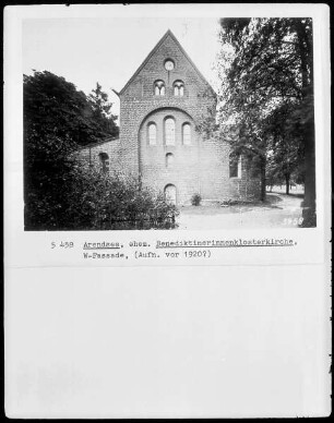 Benediktinerinnenklosterkirche Sankt Mariae, Johannis und Nikolai