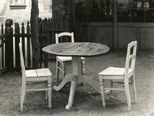 Gartenmöbel. Holz (um 1900). Ossegg (heute Osek / Tschechien)