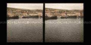 Blick über den Hafen auf Rijeka, Fiume