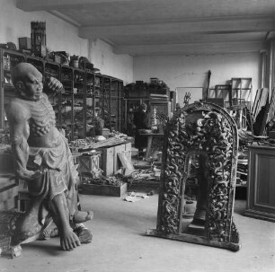 Depotraum der Asiensammlung? - Museum für Völkerkunde Berlin