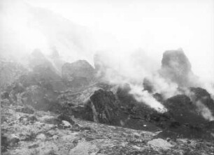 Braunkohlentagebau Hirschfelde (Kopalnia Turoszów), östlich der Lausitzer Neiße; seit 1945 Polen. Flözbrand. Nahaufnahme