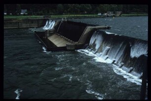 Wehr Staustufe Müden/Mosel