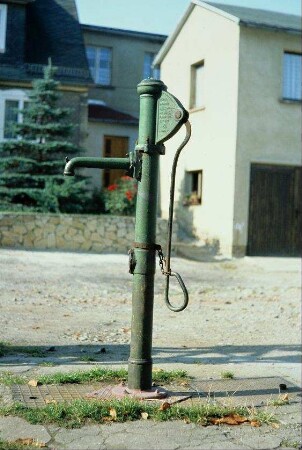 Pumpe auf einem Brunnen