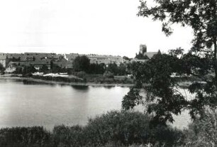 Gerdauen, Stadtansicht : Gerdauen (Schelesnodoroschny/Russland). Blick von Südosten über den Omet gegen Stadtkern mit Pfarrkirche