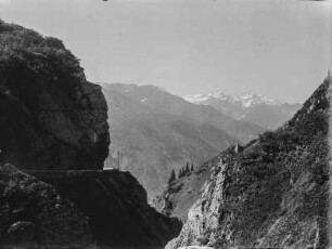 Bergstraße : Flexenstraße entlang des Scesaplana (2965m)