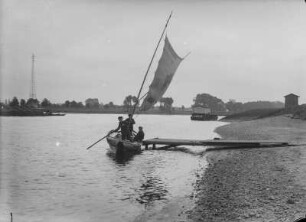 Segelschiff am Elbufer
