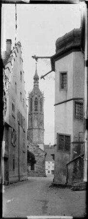 Villingen Münster Straßenbild mit Südturm des Münsters