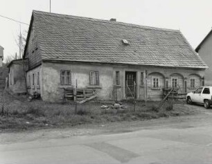 Neugersdorf, Umgebindehaus : Neugersdorf. Wohnhaus (um 1800), Am Beerberg 19. Straßenansicht