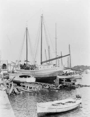 Dubrovnik, Schiffe im Hafen